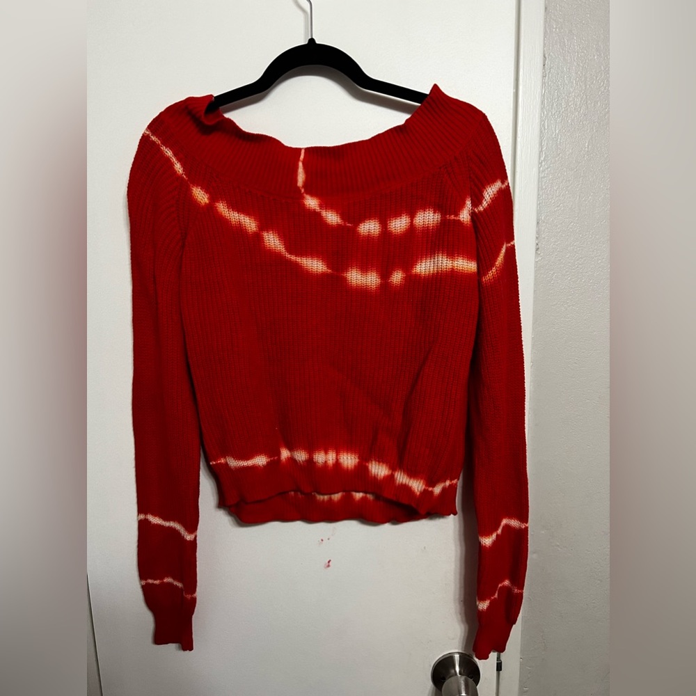 Buckle Gilded Intent Cropped Sweater